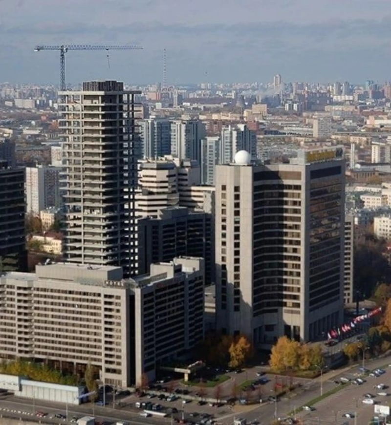 В середине 2000-х Москва испытывала острую потребность в отелях бизнес-класса.